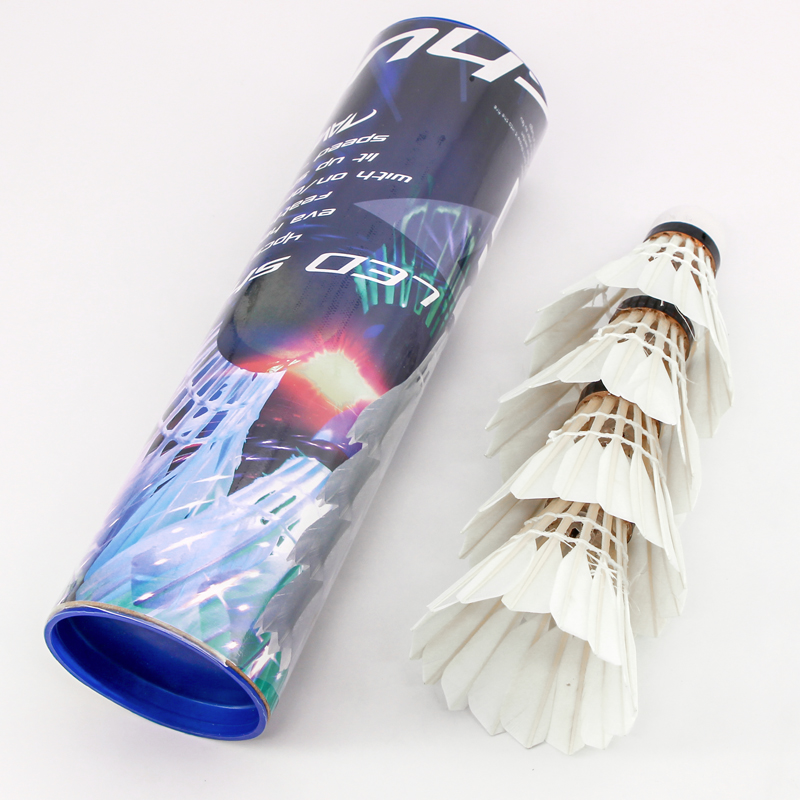 Welkin 4 Pcs Dark Night Bunte  – Feather Shuttlecock Bewertung und Preis